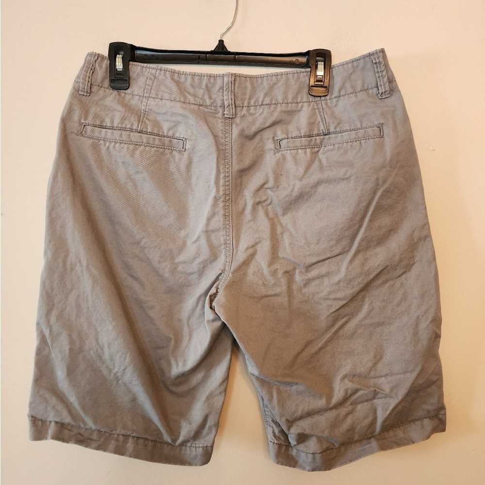 Aeropostale grey Khaki shorts size mens 32 - Picture 2 of 4